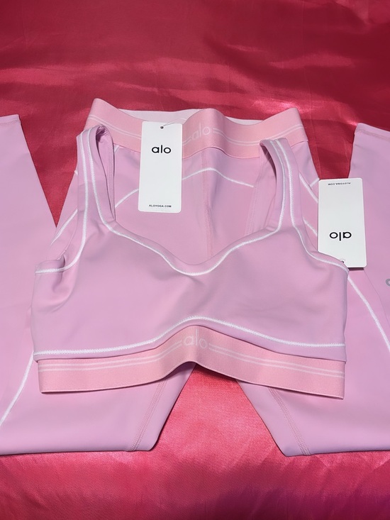 ALO Yoga Pants - ALO Yoga Light Pink Leggings & Sports Bra Set